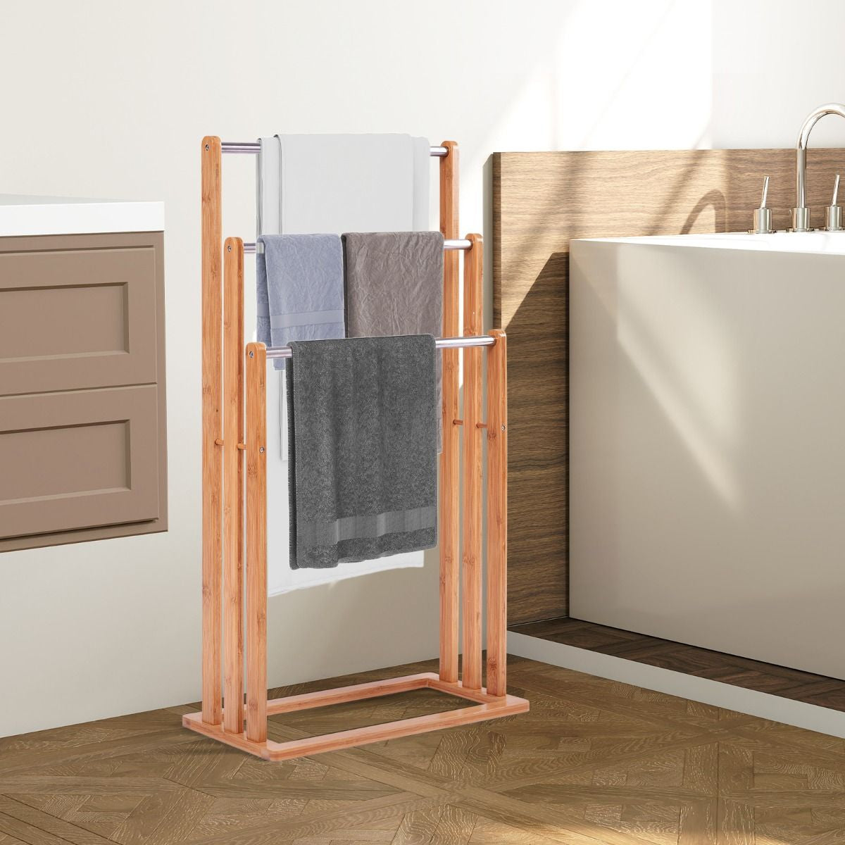 Porta Asciugamani in Legno Di Bambu Con 3 Barre in Acciaio Inox Da Terra 46X24X84Cm